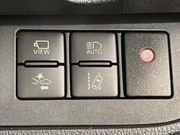 【トヨタセーフティセンス】走行中に前方の車両等を認識し、衝突しそうな時は警報とブレーキで衝突回避と被害軽減をアシスト。より安全にドライブをお楽しみいただけます。