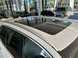 BMWを熟知したメカニックによる、360度の納車前点検。ドイツ本国と同様の教育・訓練を受けたメカニックが徹底的に点検、整備した後にお客様にお引渡しします。