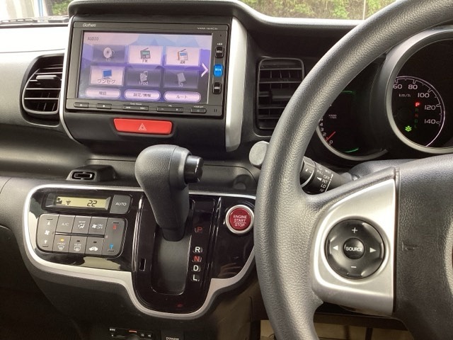 ホンダ純正メモリーナビ搭載ですので、遠距離へのお出かけもお任せ下さい。