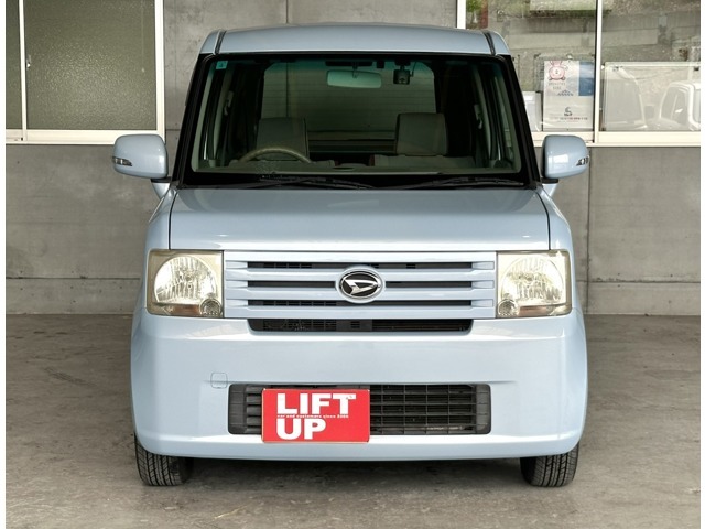 当店は在庫車両を豊富に取り揃えております！この車両は展示場にない場合がございますので、ご来店の際は一度ご連絡ください♪ご連絡お待ちいたしております！！