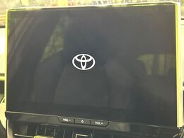 【10.5インチ　ディスプレイオーディオ】大画面のディスプレイはAppleCarPlayやAndroidAutoが利用可能。大きな画面でスマホナビアプリ等が利用いただけます♪