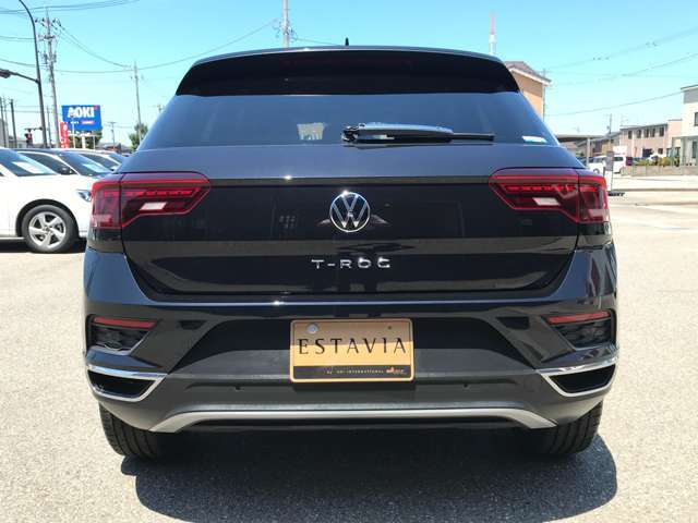 当店グループ会社にてBMW・MINI・AUDI・VWの正規ディーラーを営んでおります。納車前・納車後のメンテナンスもご安心いただける体制を整えております。