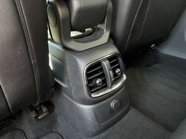 メンテナンスパックはご購入時だけのお得な点検・整備パック(有償)。点検コースと車検コースがございます。詳しくは店舗コーディネーターまでお問い合わせ下さい。