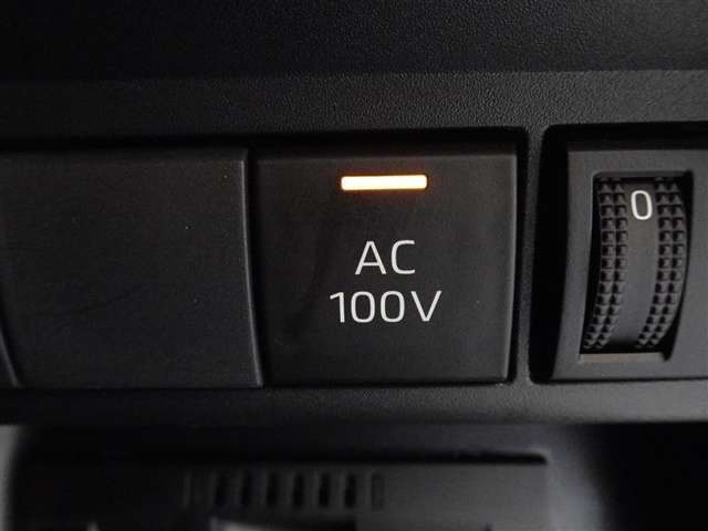 非常時やキャンプなどに役立つAC100Vコンセント付きです。