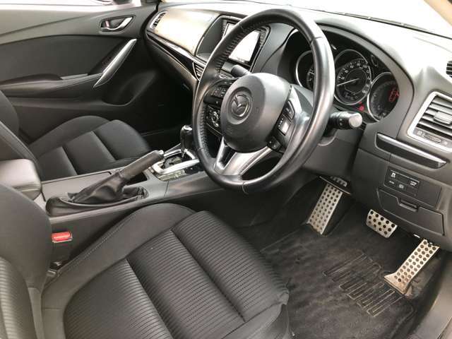 内外装は現況優先となります。現車確認をお願いいたします。