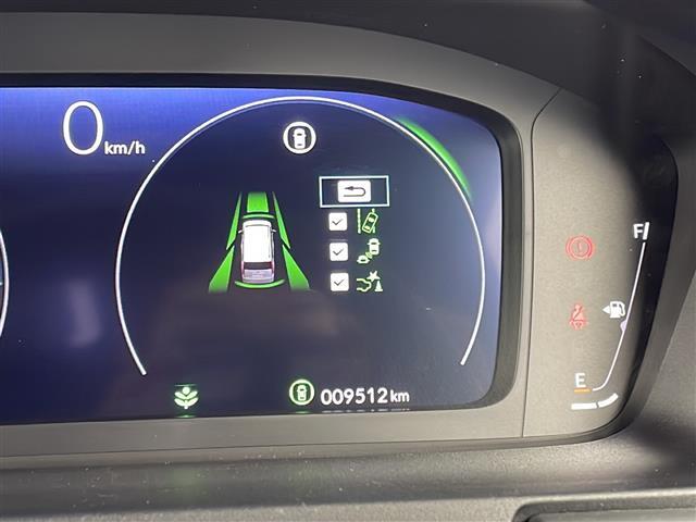 【スピードメーター】『スピードメーター』の画像になります。メーターがシンプルで見やすく運転しやすいですね！