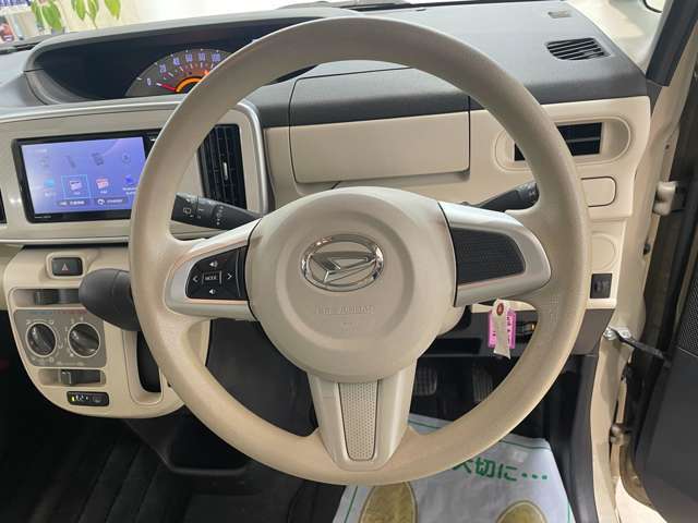 純正ハンドル綺麗な状態です。