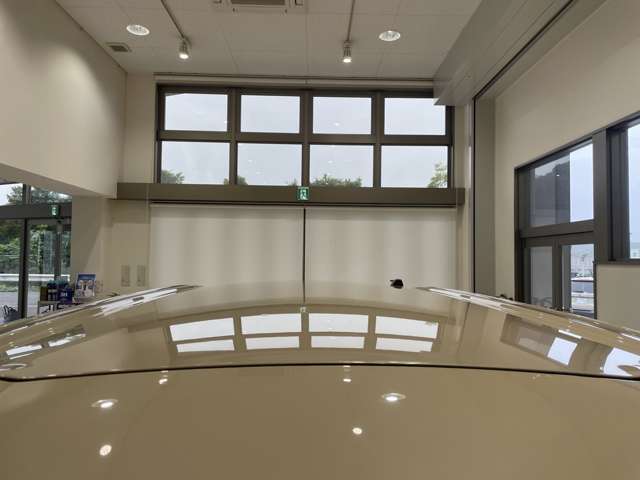 弊社の在庫車両は全てルーフのお写真もお撮りさせていただいております！ご来店前に出来る限りお車のご確認をしていただければと思います♪