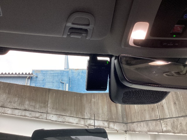 ドライブレコーダー付きでいざという時、安心です☆