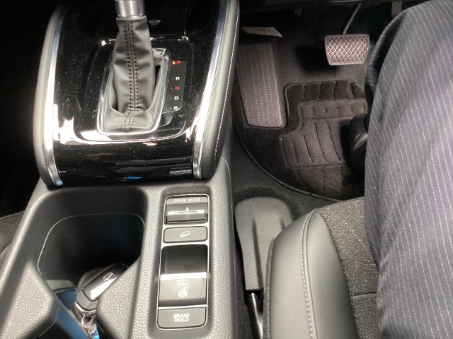 電子パーキングシステム搭載