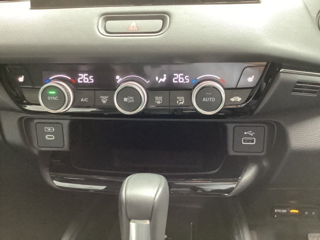 シートヒーター完備