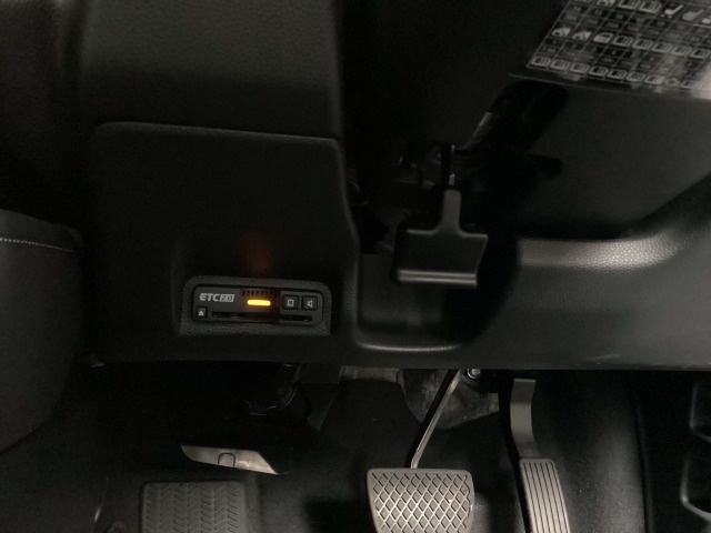 ETCなら高速道路をスイスイと通過！！クルマは料金所をノンストップで通過することができます！ETC割引有りの有料道路もあり経済的にもお得です♪