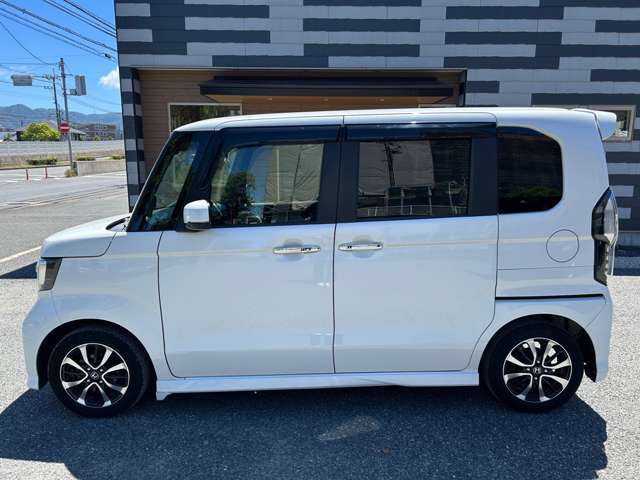軽自動車からハイブリット車まで幅広く取り揃えております♪