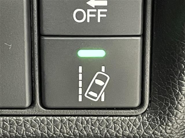 【運転席操作部】快適なドライブを楽しむための機能が装備されています！運転席から触れるので、使いやすいです！除菌プランいれていただくと、さらに清潔で安心していただけます！