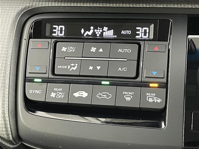 【運転席操作部】快適なドライブを楽しむための機能が装備されています！運転席から触れるので、使いやすいです！除菌プランいれていただくと、さらに清潔で安心していただけます！