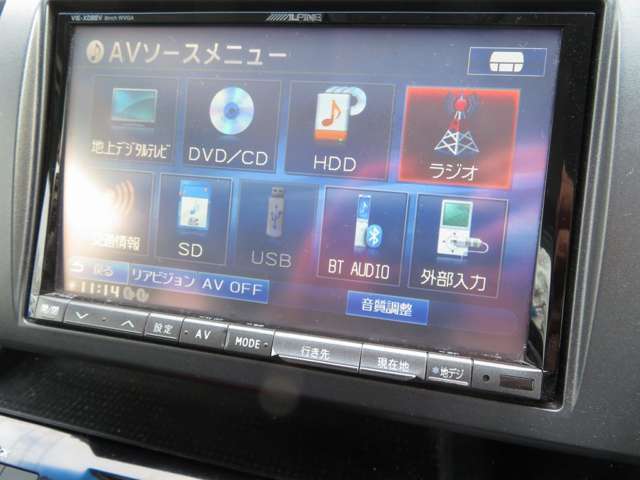 Bluetoothオーディオ/SDオーディオ対応です。DVD再生機能付です。USB端子付きで様々な外部機器が接続できます。