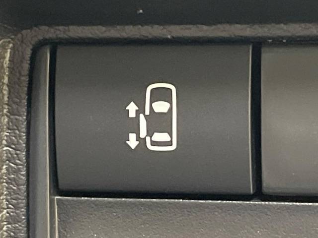 【パワースライドドア】スマートキーや運転席のスイッチでスライドドアの開閉が可能♪電動だから力を入れてドアを開ける必要が無く、小さいお子様でも、重い荷物を持っている時もラクに開け閉めできます♪