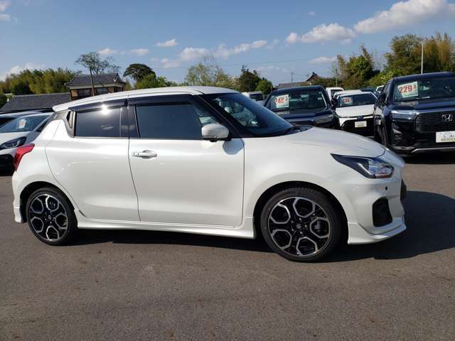老舗ガソリンスタンド＆認証車検工場完備！！お車ご購入後の整備・車検・鈑金などのアフターサービスも充実しております！安心してお買い求め下さい！