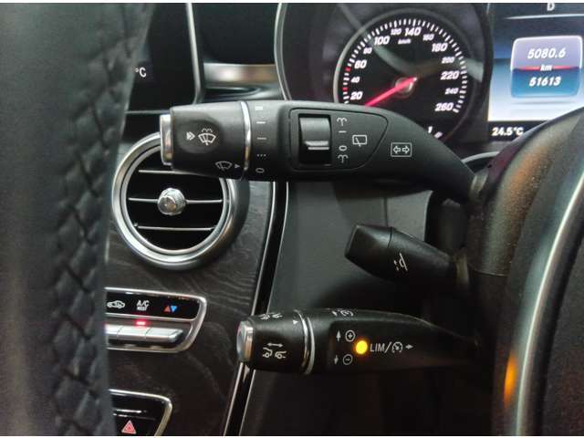 レーダーセーフティP搭載車両。
