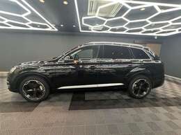 上質でお買い求めやすい輸入中古車をご案内しております。お客様のお好みに合った弊社在庫よりお選びくださいませ。