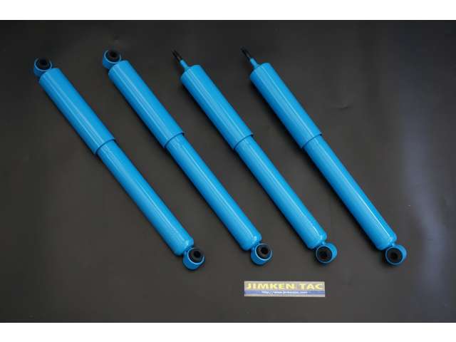 ショックのみ4本をタック製新品装着しています