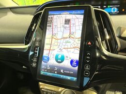 【メーカー純正11.6型ナビ】インテリアに溶け込むスタイリッシュな「専用設計」メーカーナビを装備♪視認性や操作性など基本性能にも優れ、より上質なカーライフをお楽しみいただけます。