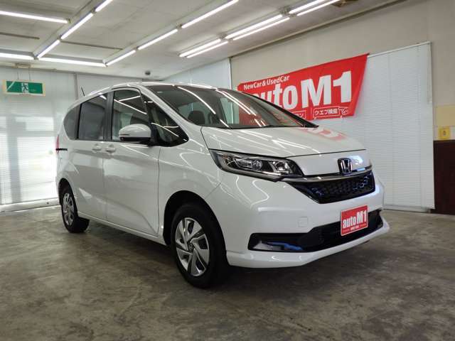 お客様にご満足して頂けるよう専任スタッフが1台、1台真心込めて整備致します。
