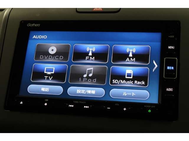 ナビゲーション(VXM-214VFi)ももちろん装備☆多彩な機能で快適ドライブをアシスト☆オーディオ機能も充実していますね☆