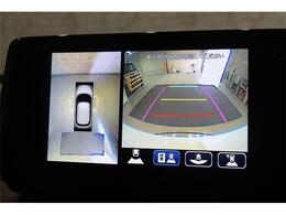 真上からの視点で車を見ることが出来る全方位カメラ機能付き！