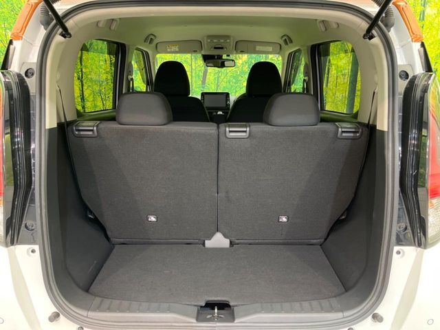 普段のお買い物や通勤、送迎等に十分な荷室スペースを確保しております。セカンドシートを倒すと、大きな荷物の積載も可能です♪