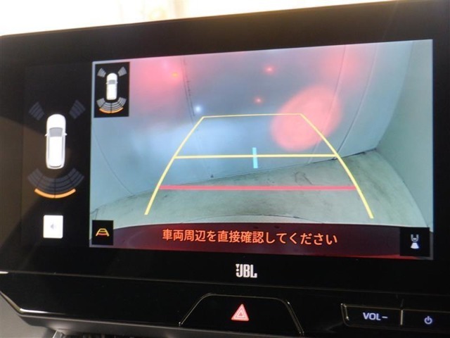 バックガイドモニターで、後方を確認しながら安心して駐車することができます。運転初心者も熟練者も必須の機能ですよ！