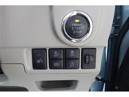 万一の時の事故の回避、被害軽減をサポートする、衝突軽減ブレーキサポート付いてます。