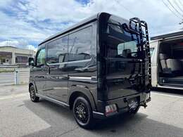 HARD CARGO製リアラダーとヒッチメンバーの組み合わせでアウトドア感満載です