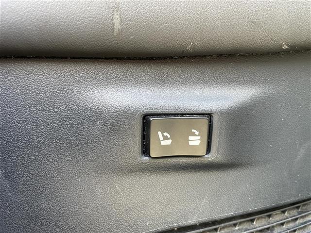 【運転席操作部】快適なドライブを楽しむための機能が装備されています！運転席から触れるので、使いやすいです！除菌プランいれていただくと、さらに清潔で安心していただけます！