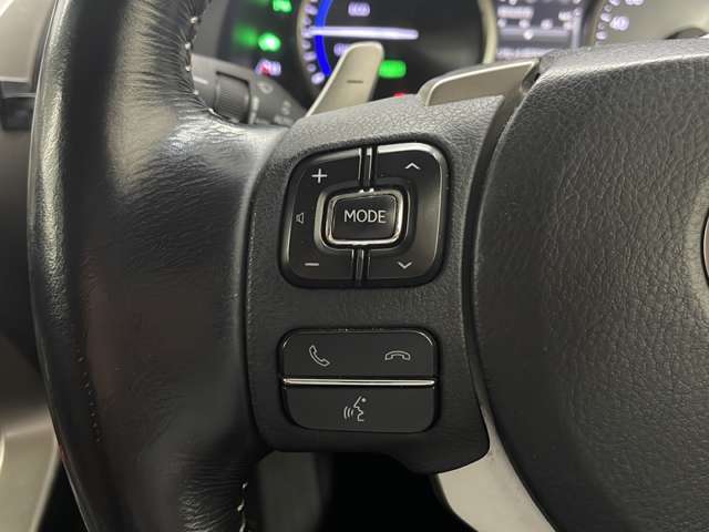 【運転席操作部】快適なドライブを楽しむための機能が装備されています！運転席から触れるので、使いやすいです！除菌プランいれていただくと、さらに清潔で安心していただけます！