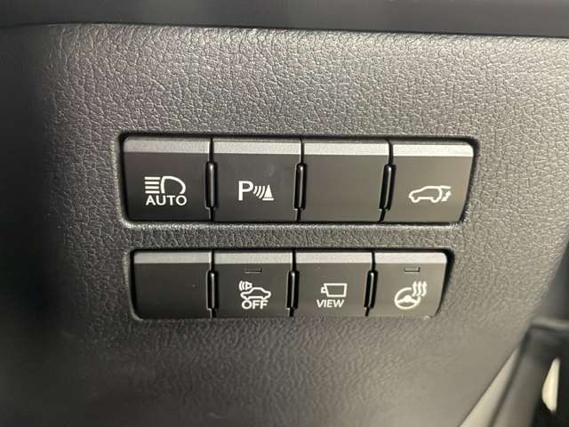 【運転席操作部】快適なドライブを楽しむための機能が装備されています！運転席から触れるので、使いやすいです！除菌プランいれていただくと、さらに清潔で安心していただけます！
