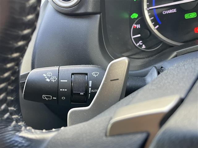 【運転席操作部】快適なドライブを楽しむための機能が装備されています！運転席から触れるので、使いやすいです！除菌プランいれていただくと、さらに清潔で安心していただけます！