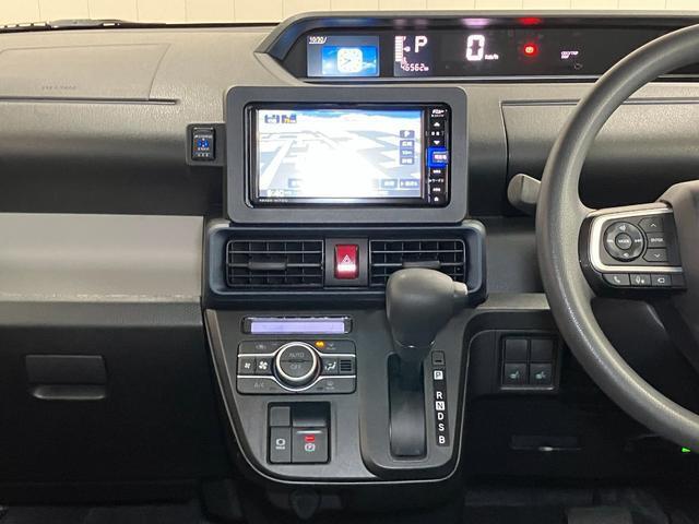 ナビ、オートエアコン付