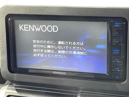 【ナビゲーション】目的地までしっかり案内してくれる使いやすいナビ。Bluetooth接続すればお持ちのスマホやMP3プレイヤーの音楽を再生可能！毎日の運転がさらに楽しくなります！！