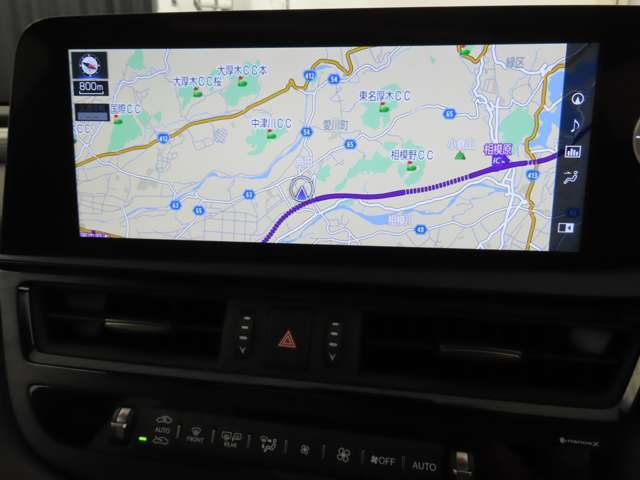 とても鮮明なモニターでルート案内も視覚ではっきりと確認していただけます。