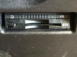 【ETC】高速道路の料金所をストレスなく通過！話題のスポットやサービスエリアに多い「スマートIC」利用時は必須のアイテムです。当店でセットアップを実施、ご納車当日からすぐにご利用いただけます！