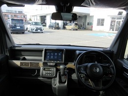 こちらは弊社にて、新車時より試乗などのデモカーとして使用しておりました。新車保証も継承いたします。全国のHonda店にて保証対応可能です。