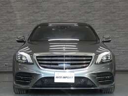 パノラミックスライディングルーフや全席シートヒーター＆ベンチレーター