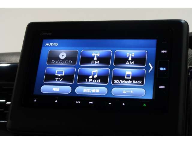 ナビゲーション(VXM-214VFi)ももちろん装備☆多彩な機能で快適ドライブをアシスト☆オーディオ機能も充実していますね☆