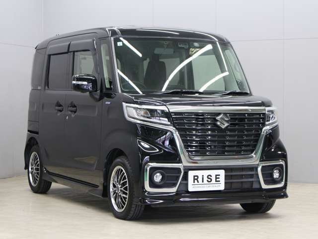 ★弊社は三重県四日市市白須賀3丁目6-16山城線沿いにあります！営業時間は10：00～19：00。定休日は第1、第3火曜日、水曜日です。ぜひ一度お気軽にご来店してみて下さい★