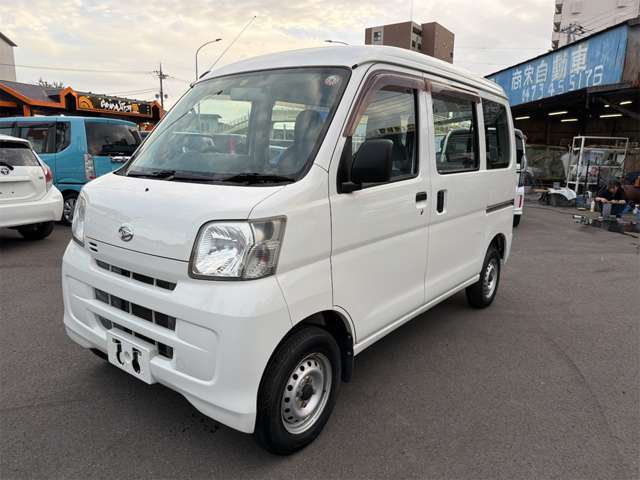 左右のヘッドライトもまだまだキレイです。