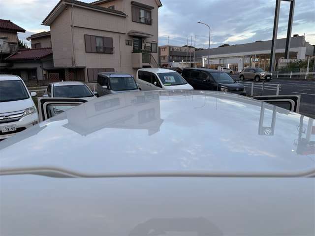 ルーフも色落ちやヘコミなどもなく綺麗です。