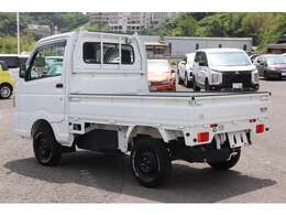 当社では、お客様にご納得してご購入して頂く為に現車確認をお勧めしています。気になる車がございましたら見て頂くだけでも結構ですので1度ご来店下さい。従業員一同、心よりお客様のご来店をお待ちしています。
