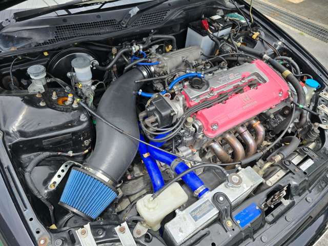 ホンダの名機B16Aです！高回転まで回せば良い音を奏でます♪