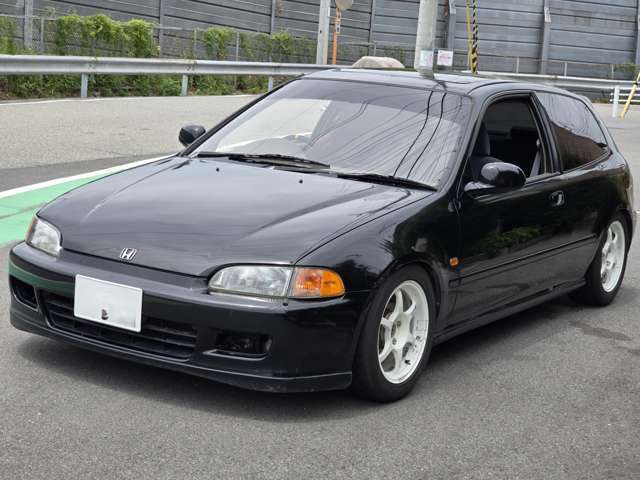 ゼロファイター車高調やSSRアルミ、RECAROフルバケなどカスタム多数！